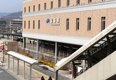 JR福知山線「宝塚」駅